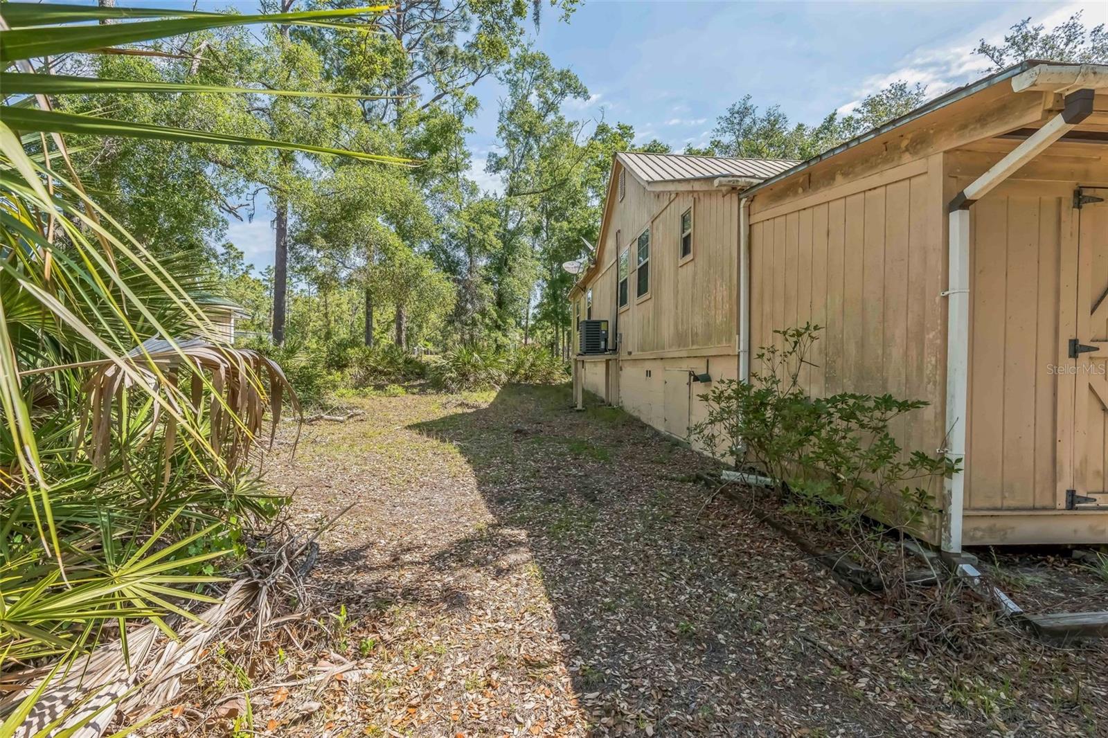 Image 6 of 26 For 526 Kings Creek Circle