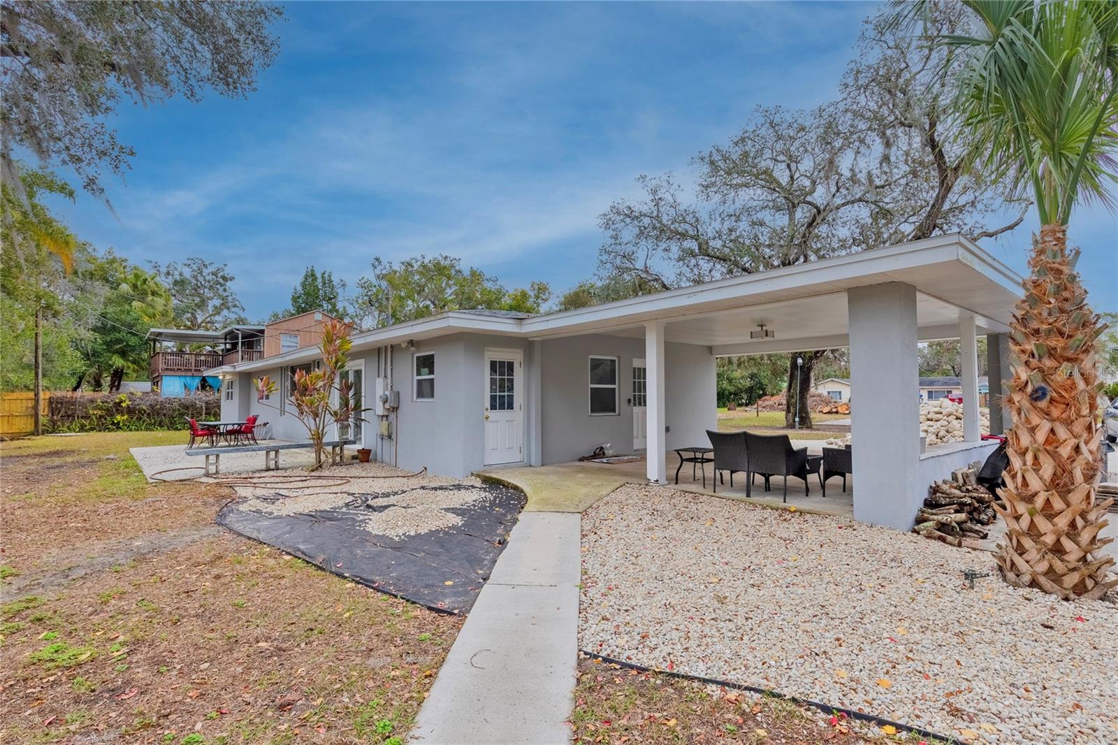 Image 2 of 16 For 11927 Riverhills Dr