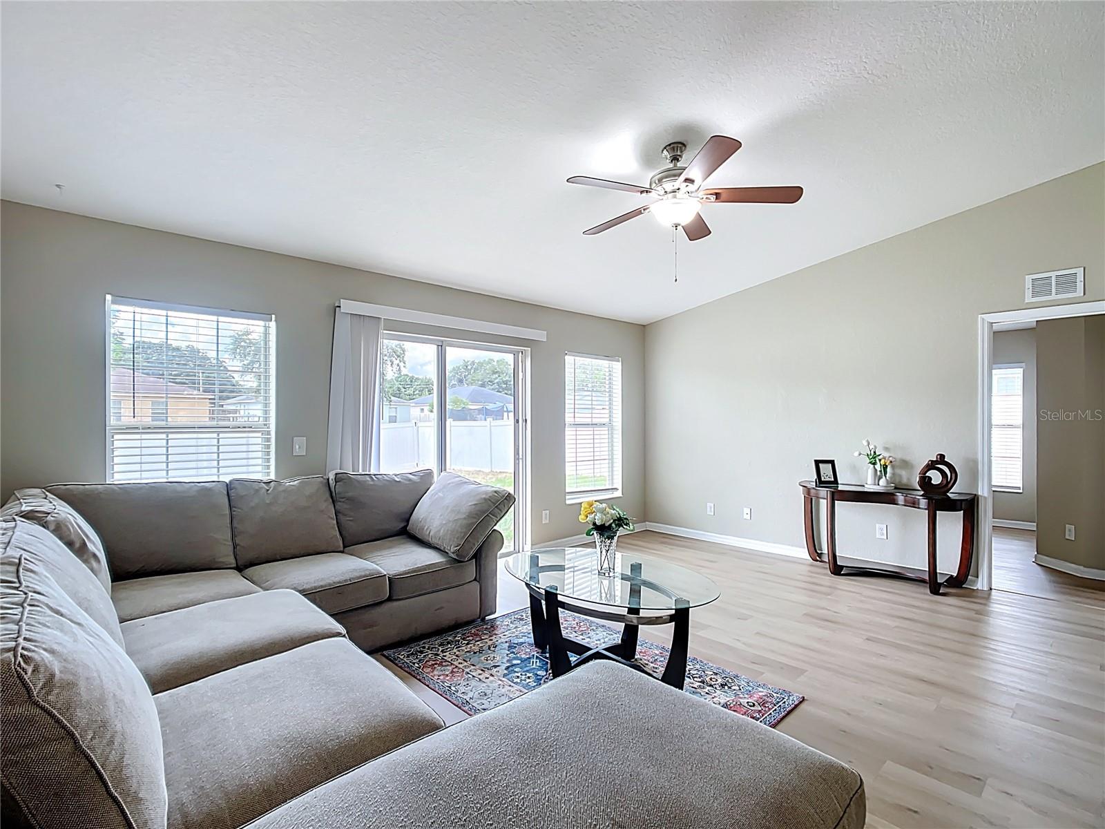 Image 10 of 49 For 1639 Saddlehorn Drive