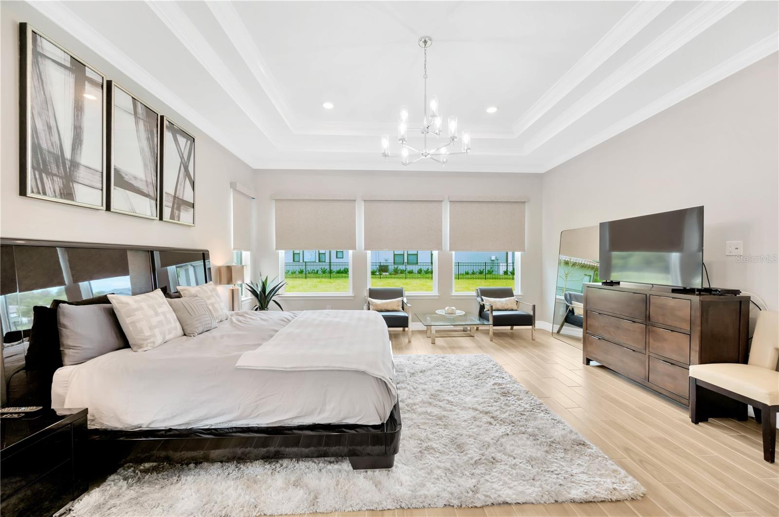 Image 43 of 98 For 17804 Brewster Green