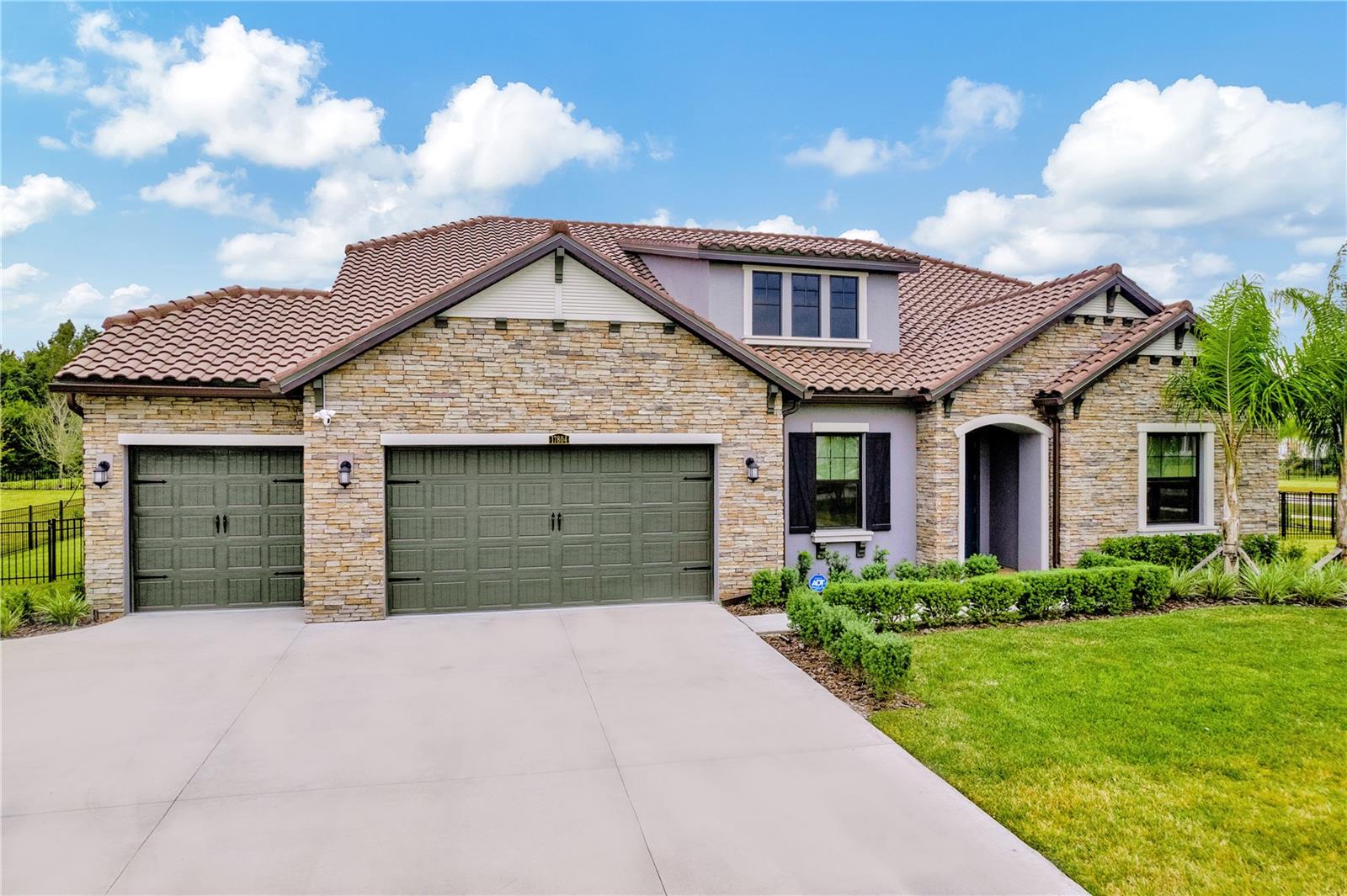 Image 69 of 98 For 17804 Brewster Green