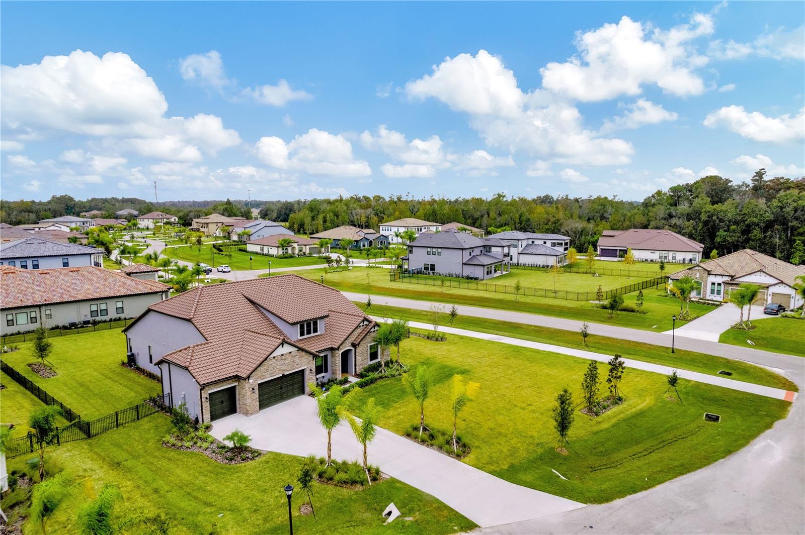 Image 7 of 98 For 17804 Brewster Green