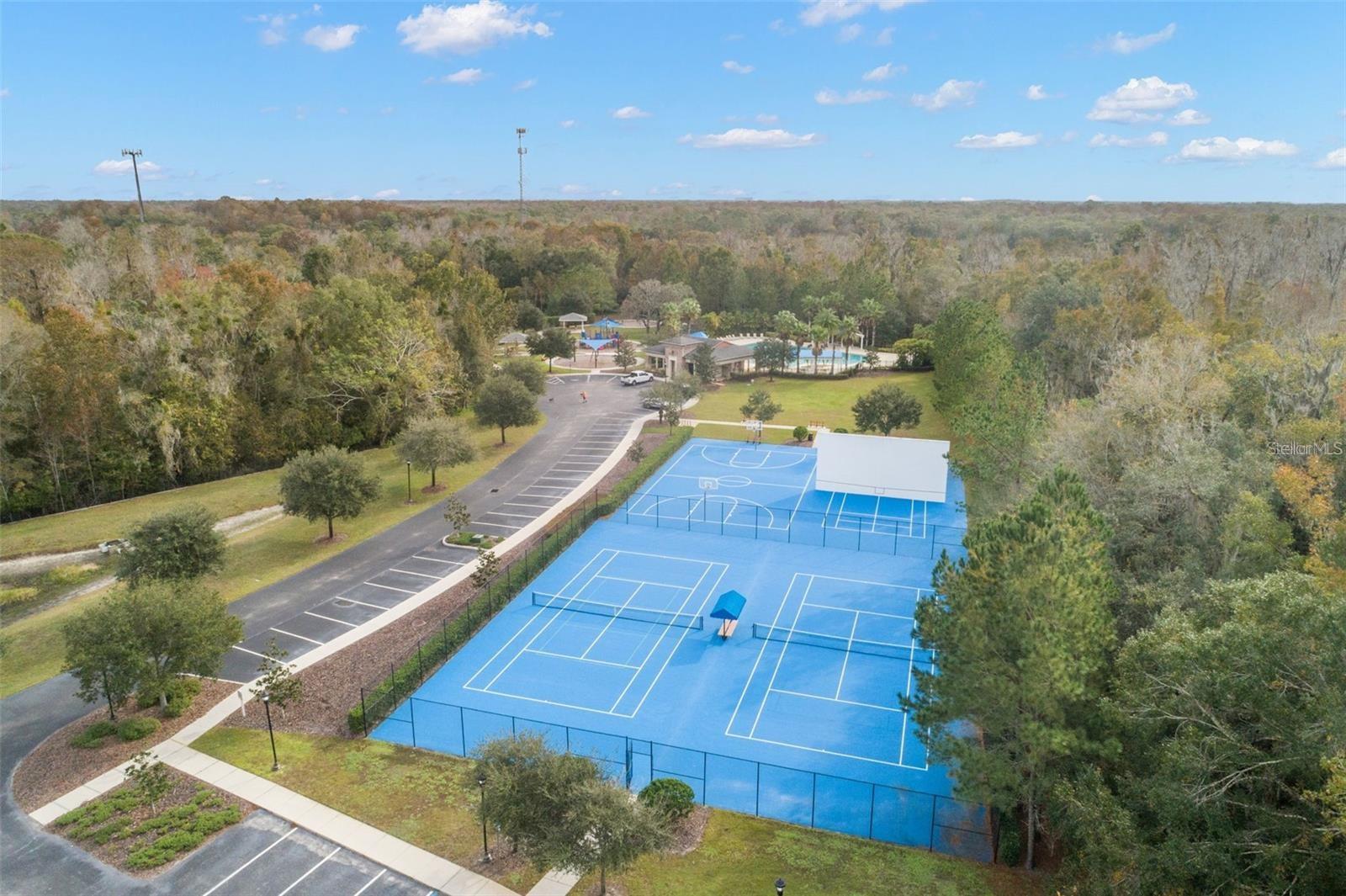 Image 78 of 98 For 17804 Brewster Green