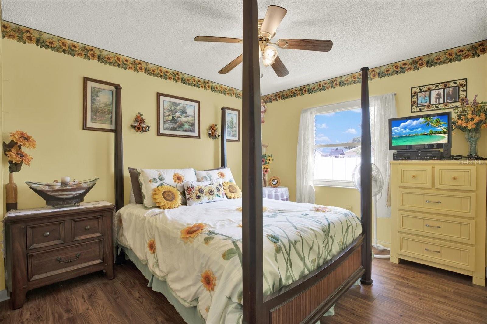 Image 15 of 22 For 3060 55th Avenue N
