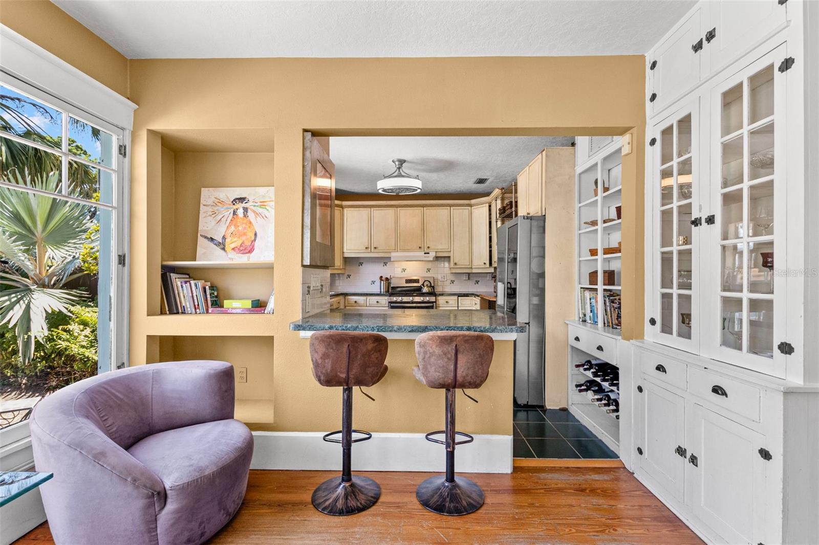 Image 14 of 47 For 146 8th Avenue Ne