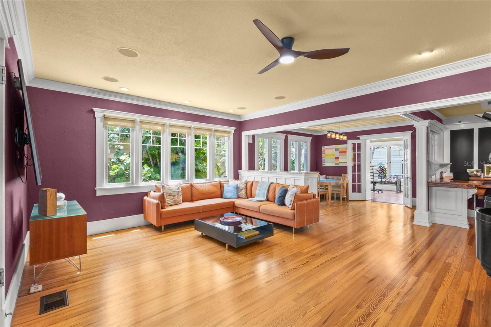 Image 7 of 47 For 146 8th Avenue Ne