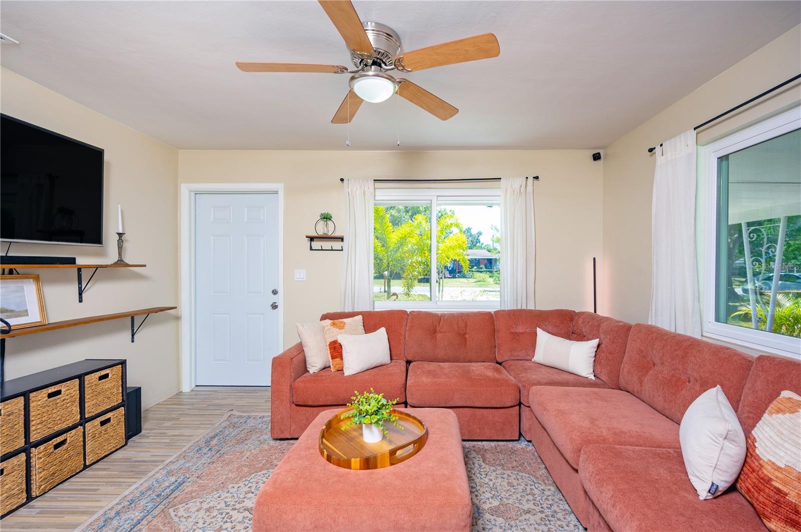 Image 8 of 29 For 5365 Flamingo Drive