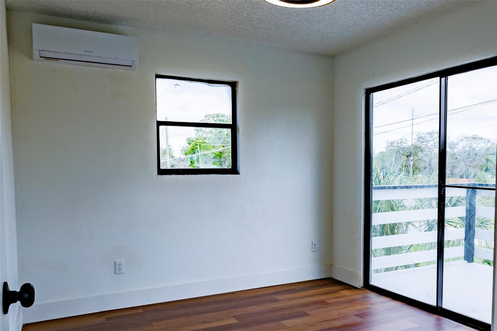 Listing photo id 17 for 9706 22nd Street