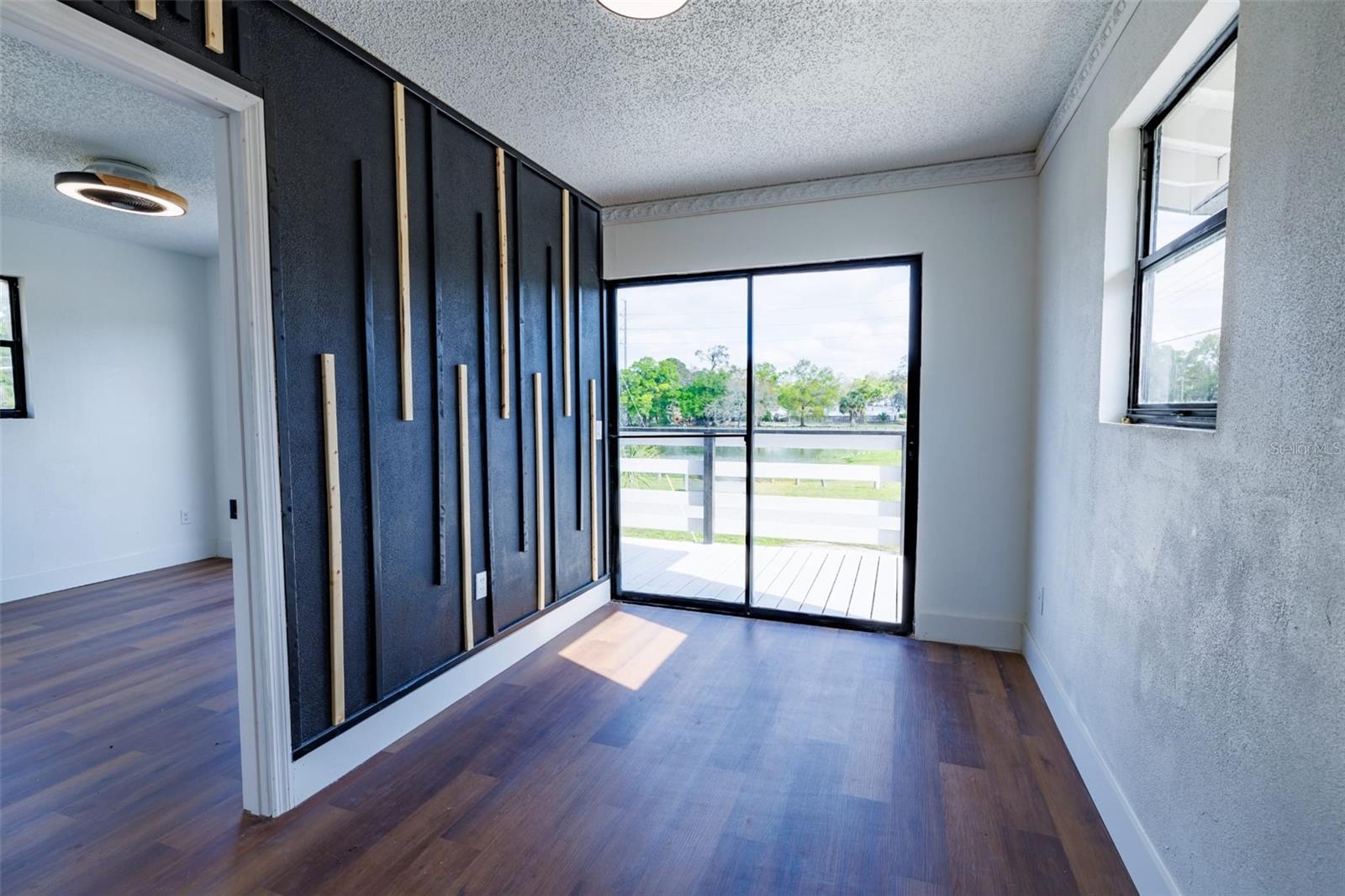 Listing photo id 4 for 9706 22nd Street