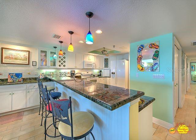 Image 5 of 13 For 18500 Gulf Boulevard 406