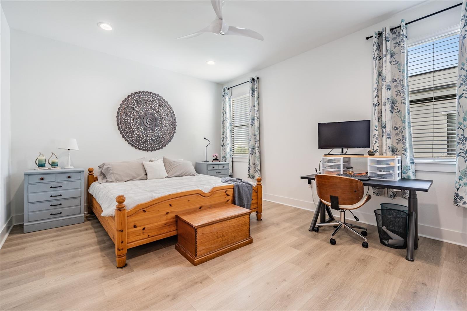 Image 20 of 43 For 6904 Macdill Avenue 1