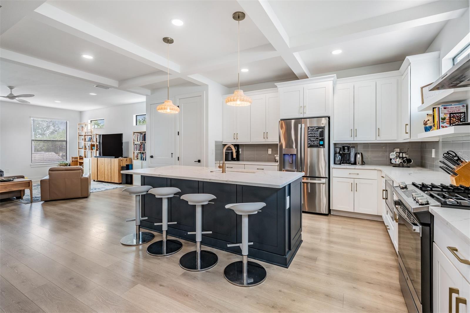 Image 8 of 43 For 6904 Macdill Avenue 1