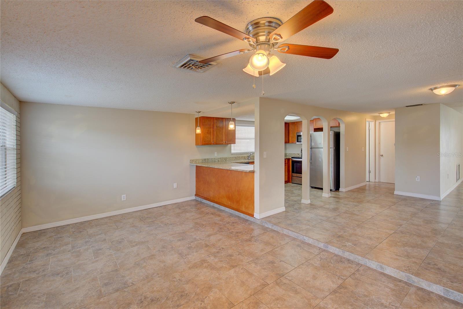 Image 10 of 31 For 2105 Sugarbush Drive