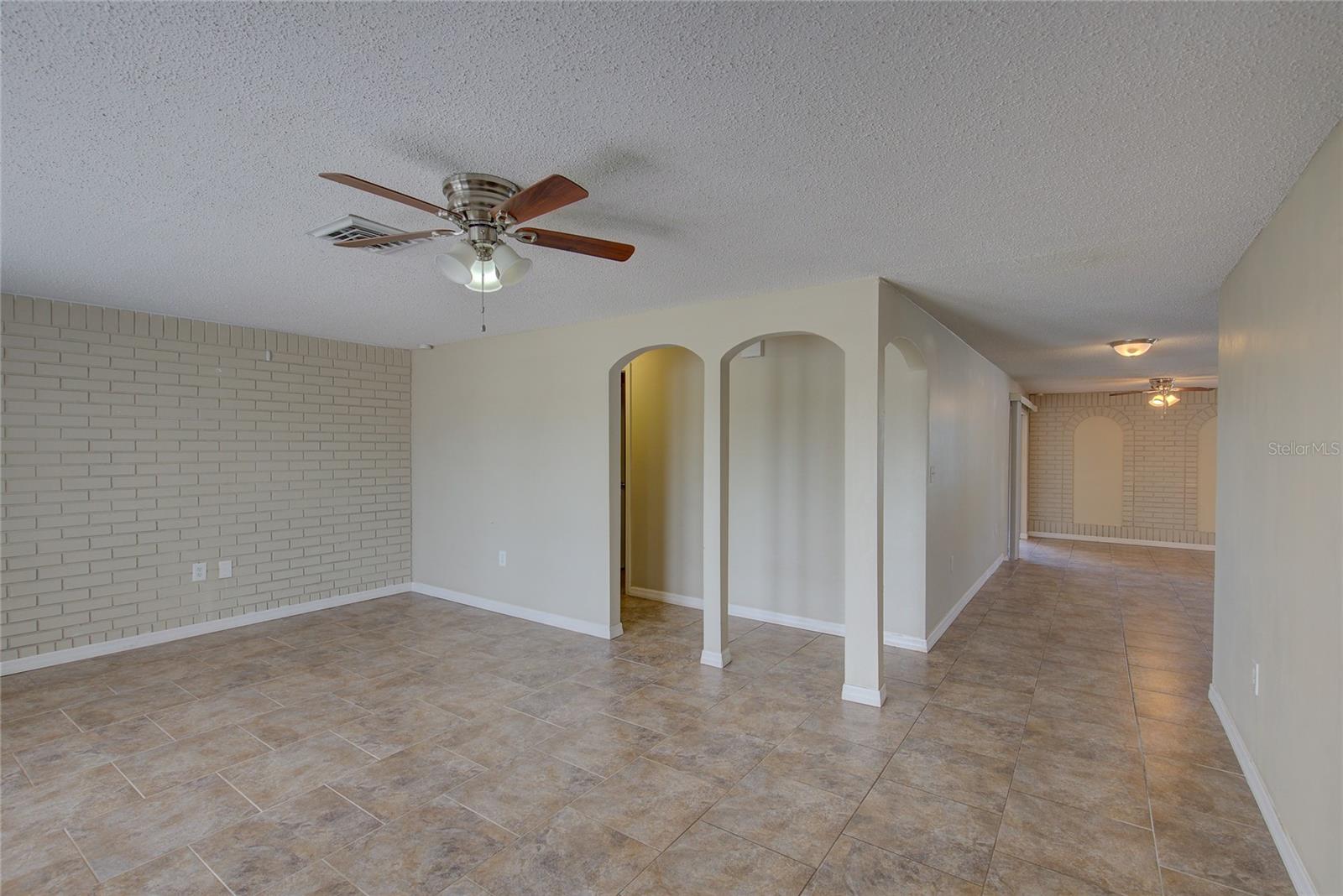 Image 12 of 31 For 2105 Sugarbush Drive