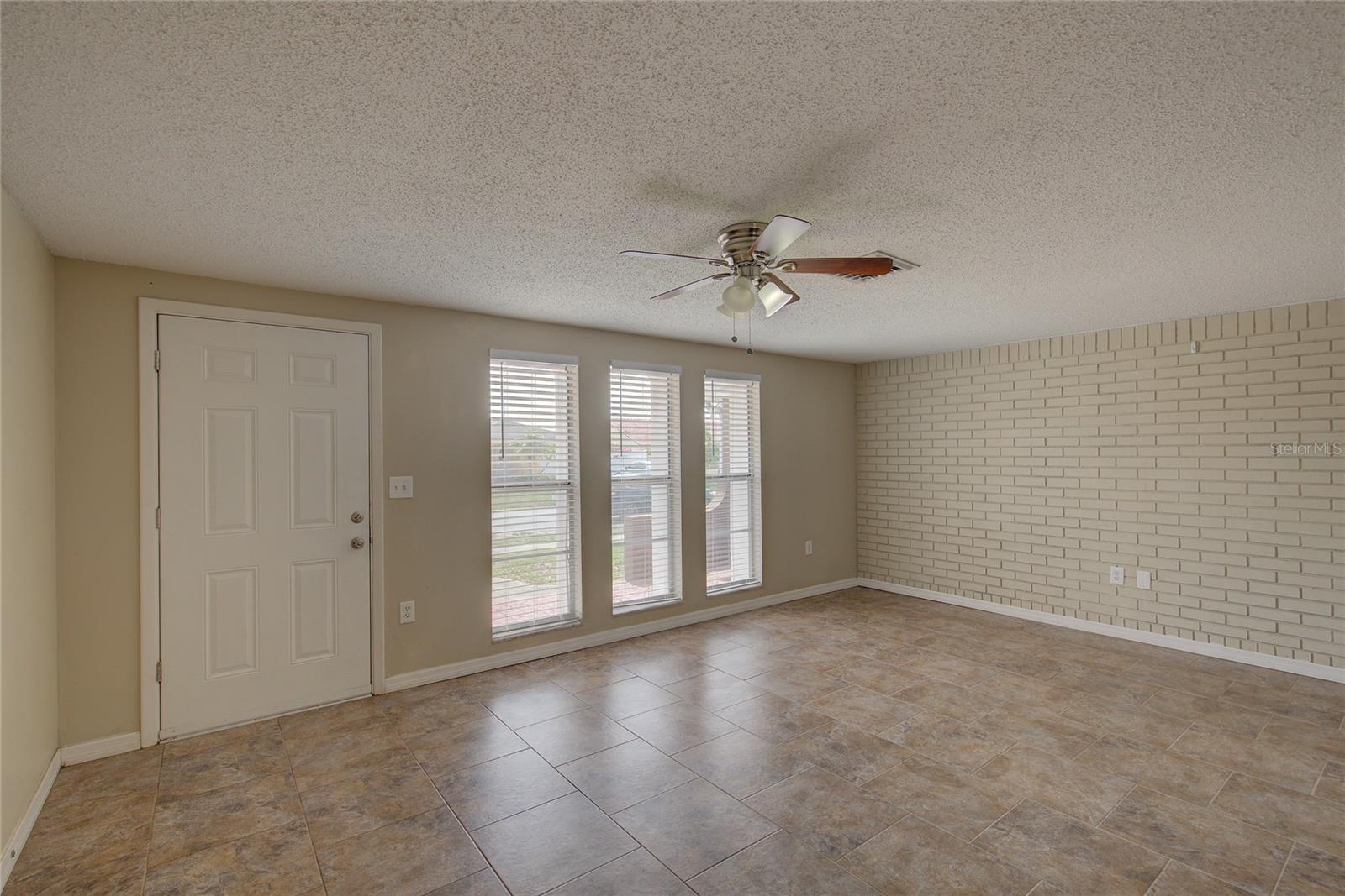 Image 14 of 31 For 2105 Sugarbush Drive