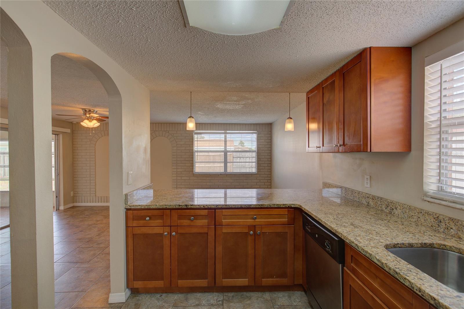 Image 7 of 31 For 2105 Sugarbush Drive