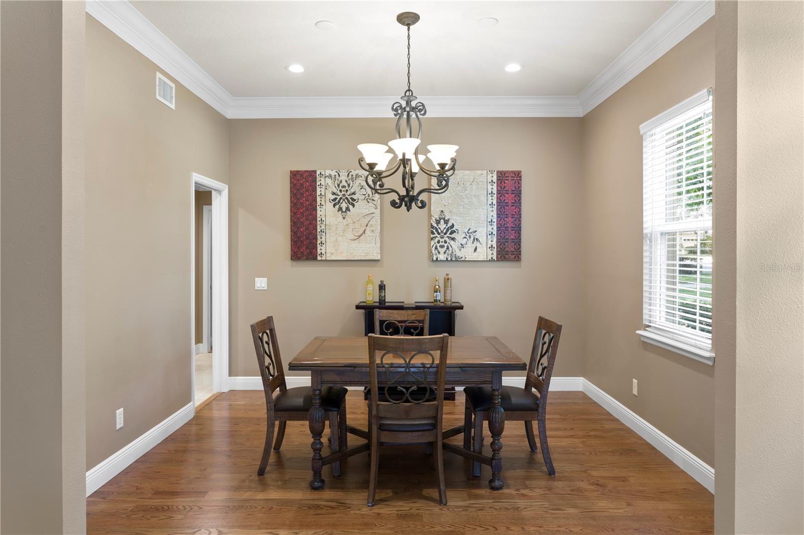 Image 11 of 58 For 5017 Muir Way