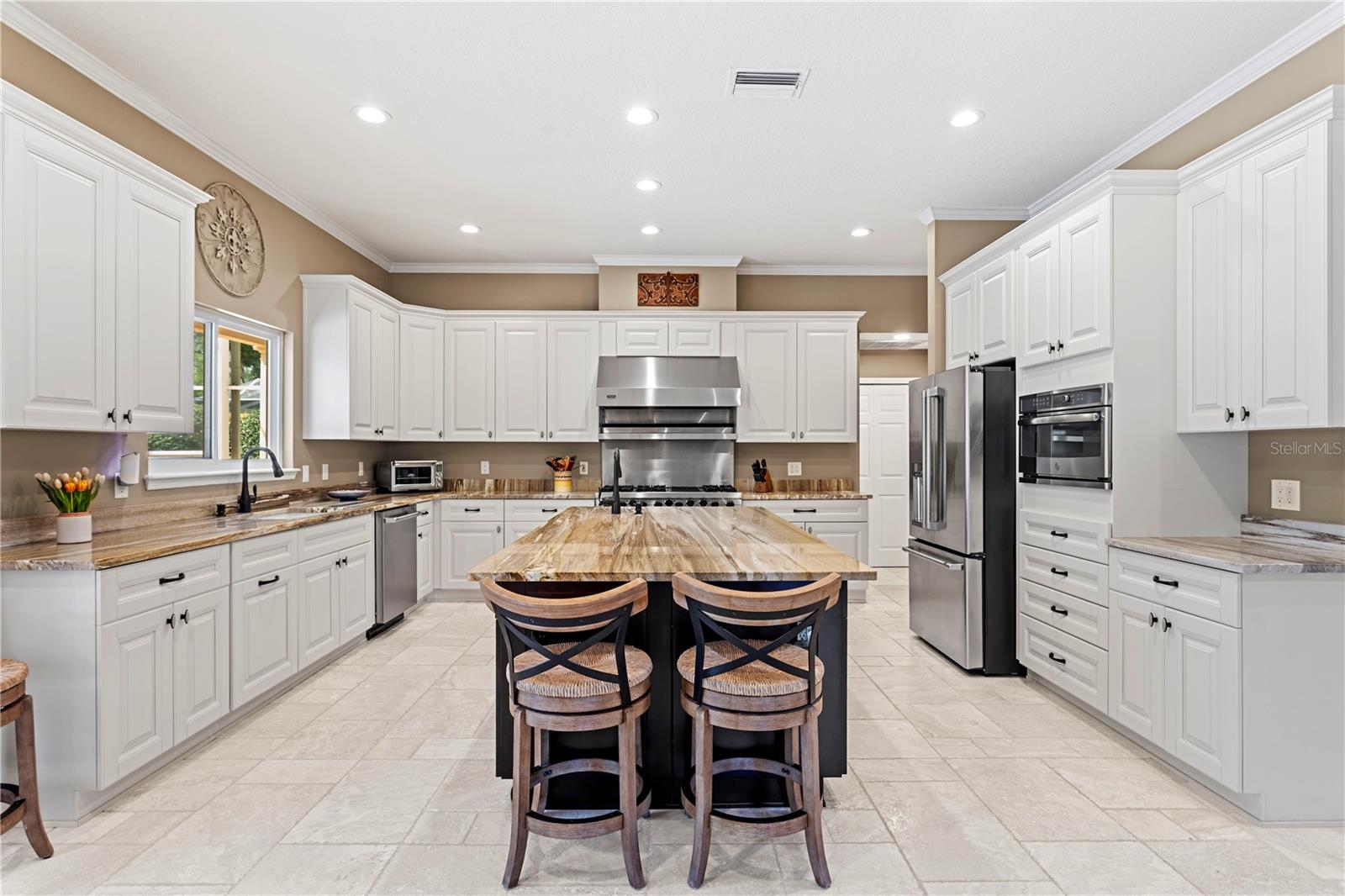 Image 14 of 58 For 5017 Muir Way