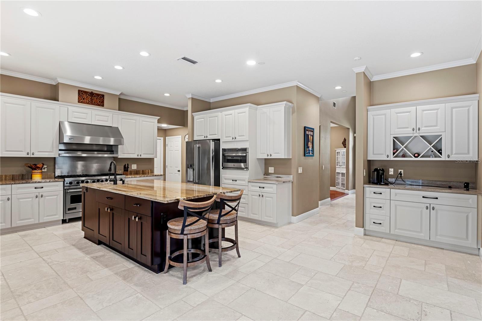 Image 17 of 58 For 5017 Muir Way