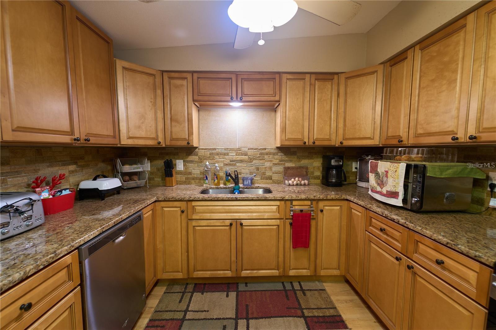 Image 12 of 47 For 18121 Geraci Road