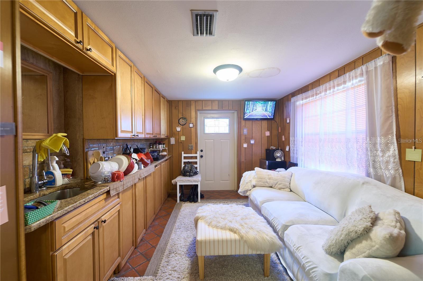 Image 15 of 47 For 18121 Geraci Road