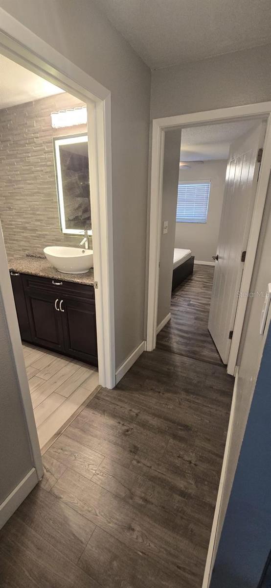 Image 20 of 31 For 7131 Vista Way