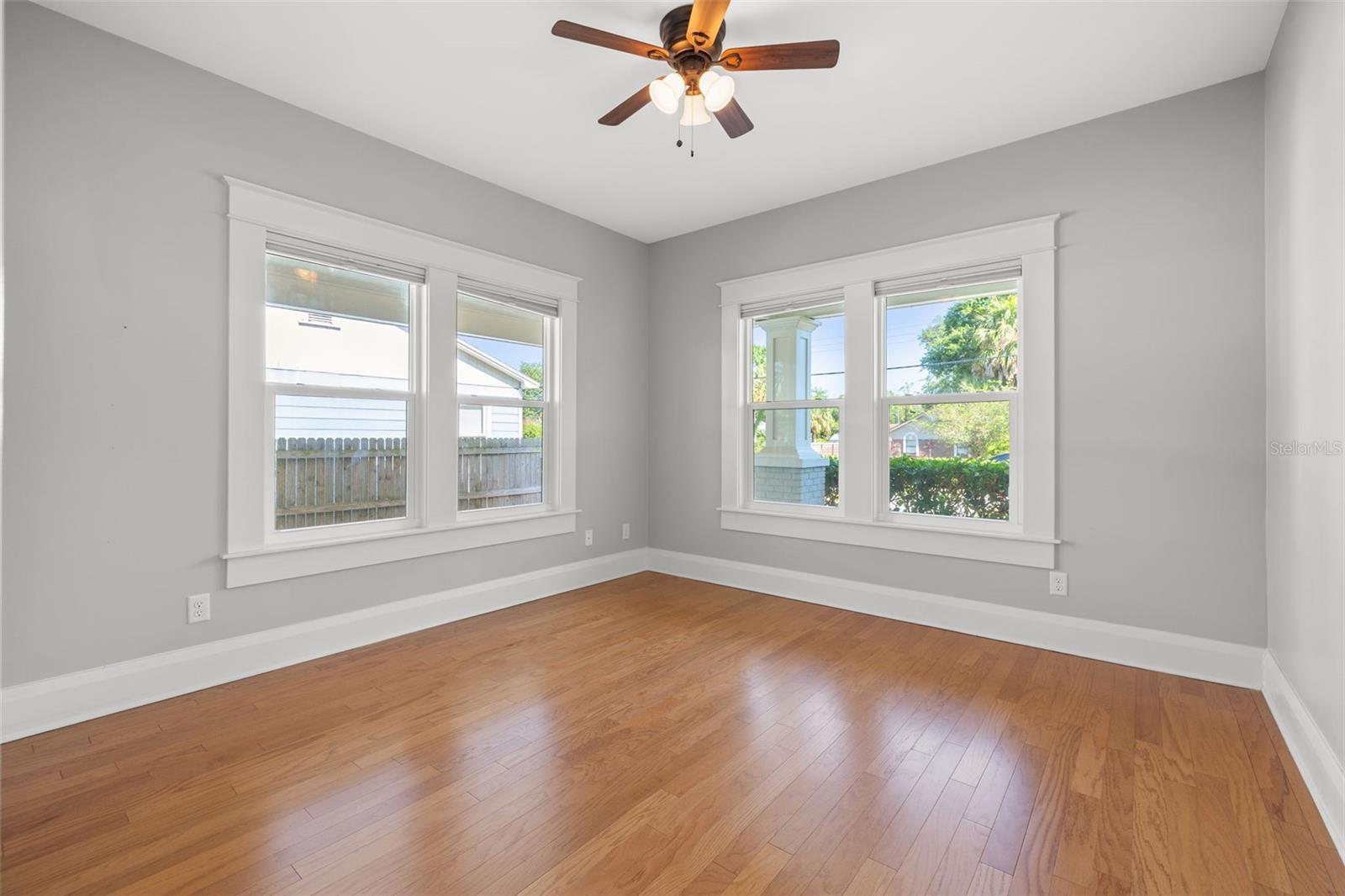 Image 15 of 48 For 410 Chelsea Street