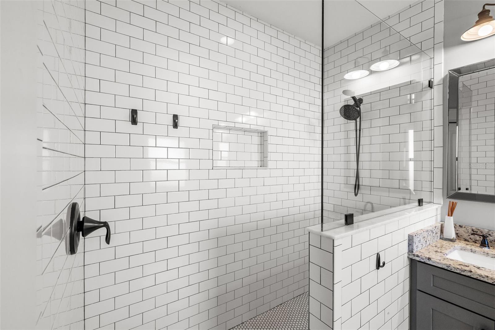 Image 33 of 48 For 410 Chelsea Street
