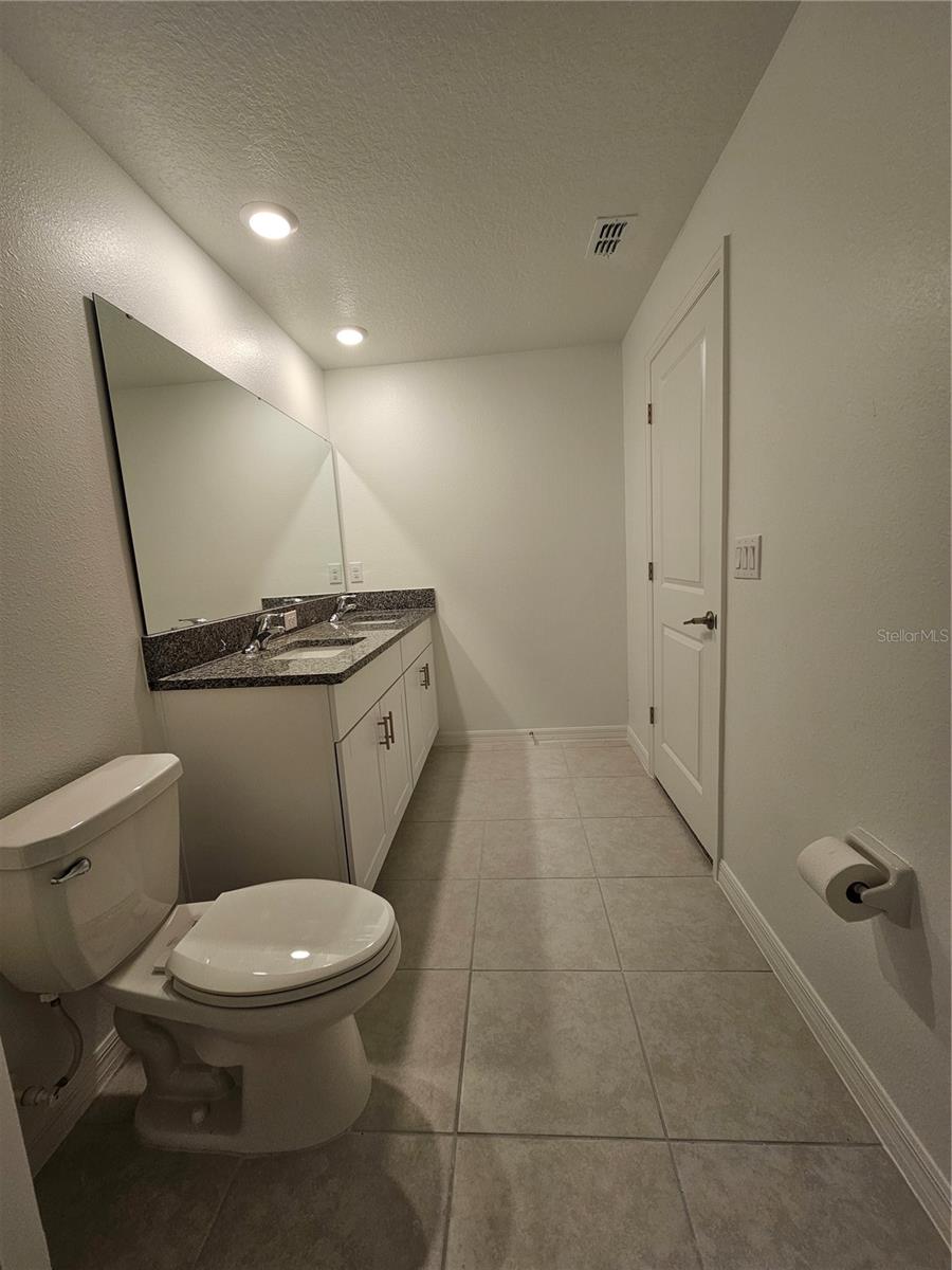 Image 16 of 49 For 5958 Shiner Street