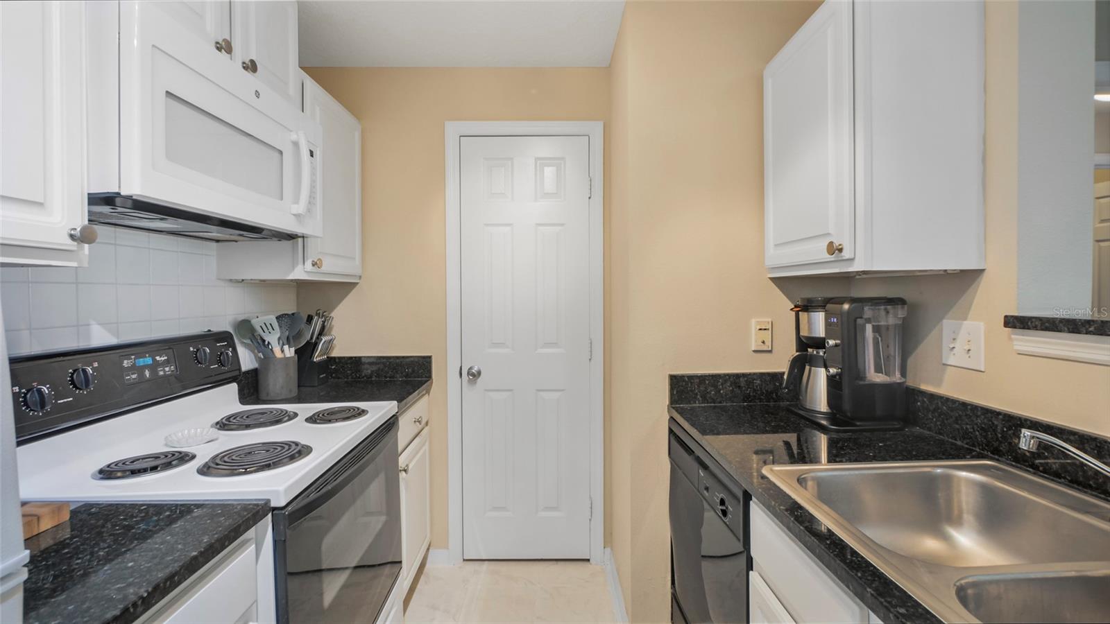 Image 10 of 31 For 501 Knights Run Avenue 1335