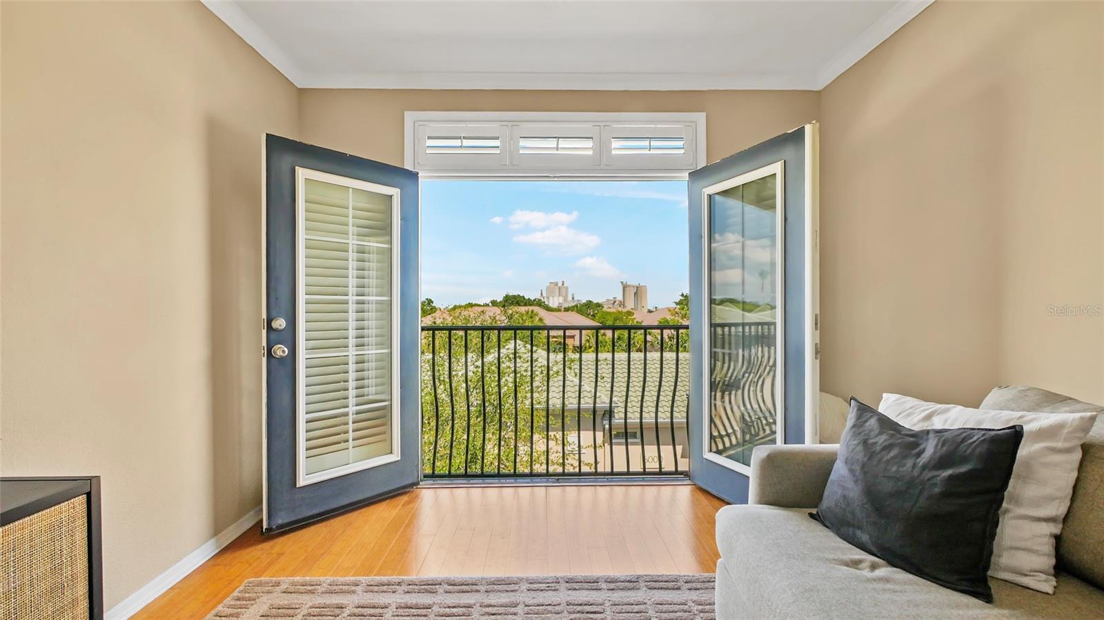 Image 5 of 31 For 501 Knights Run Avenue 1335