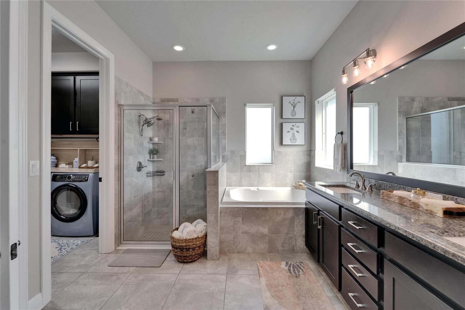 Image 33 of 97 For 14204 Barrington Stowers Drive