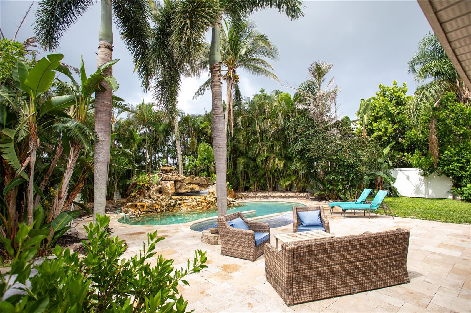 Image 31 of 40 For 2226 Siesta Drive