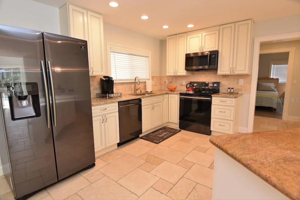 Image 7 of 29 For 2226 Siesta Drive