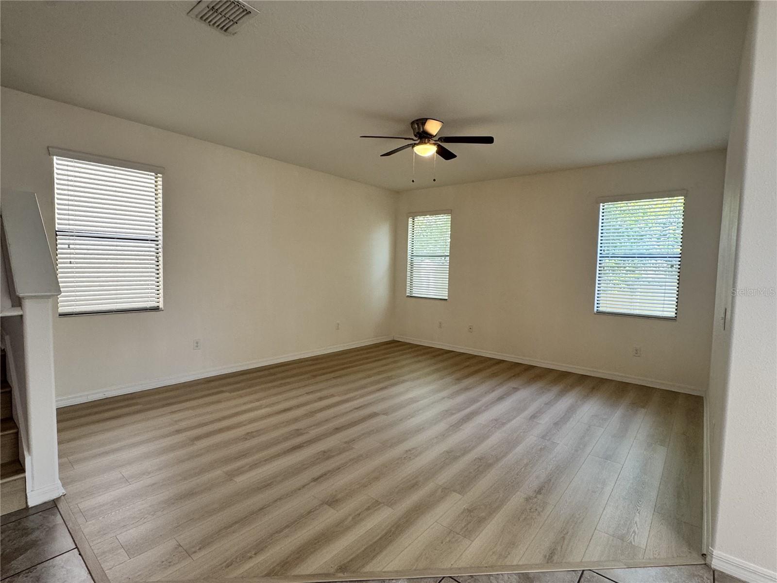 Image 11 of 33 For 2731 Hampton Green Lane