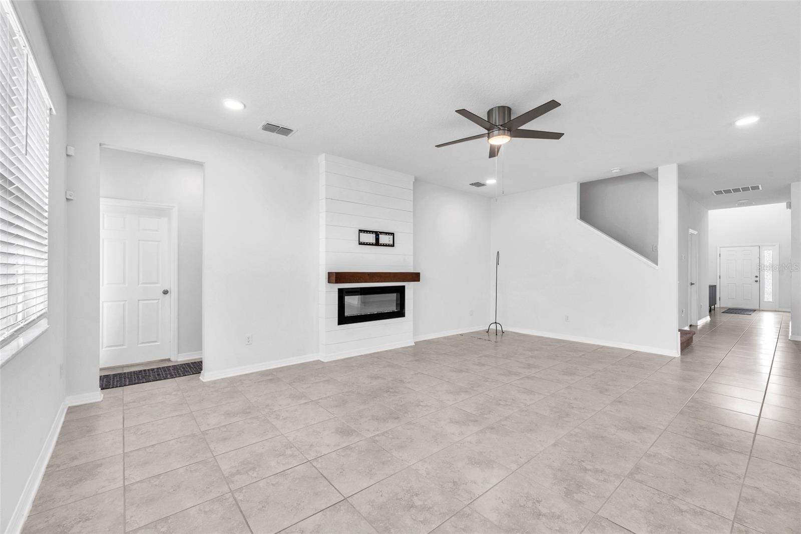 Image 14 of 39 For 3113 Marine Grass Drive