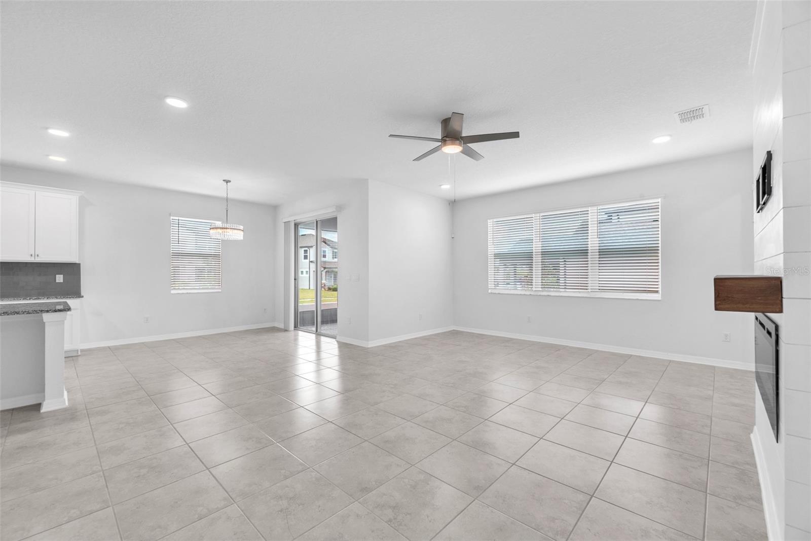 Image 15 of 39 For 3113 Marine Grass Drive