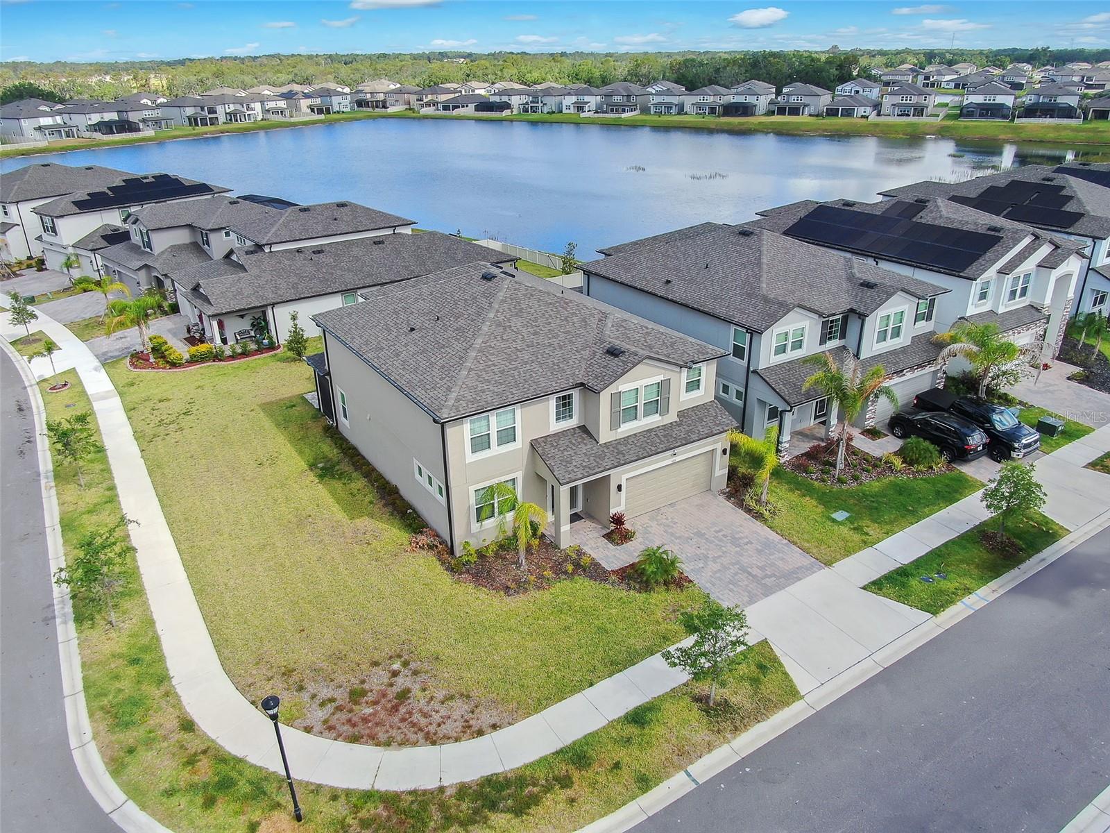 Image 32 of 39 For 3113 Marine Grass Drive