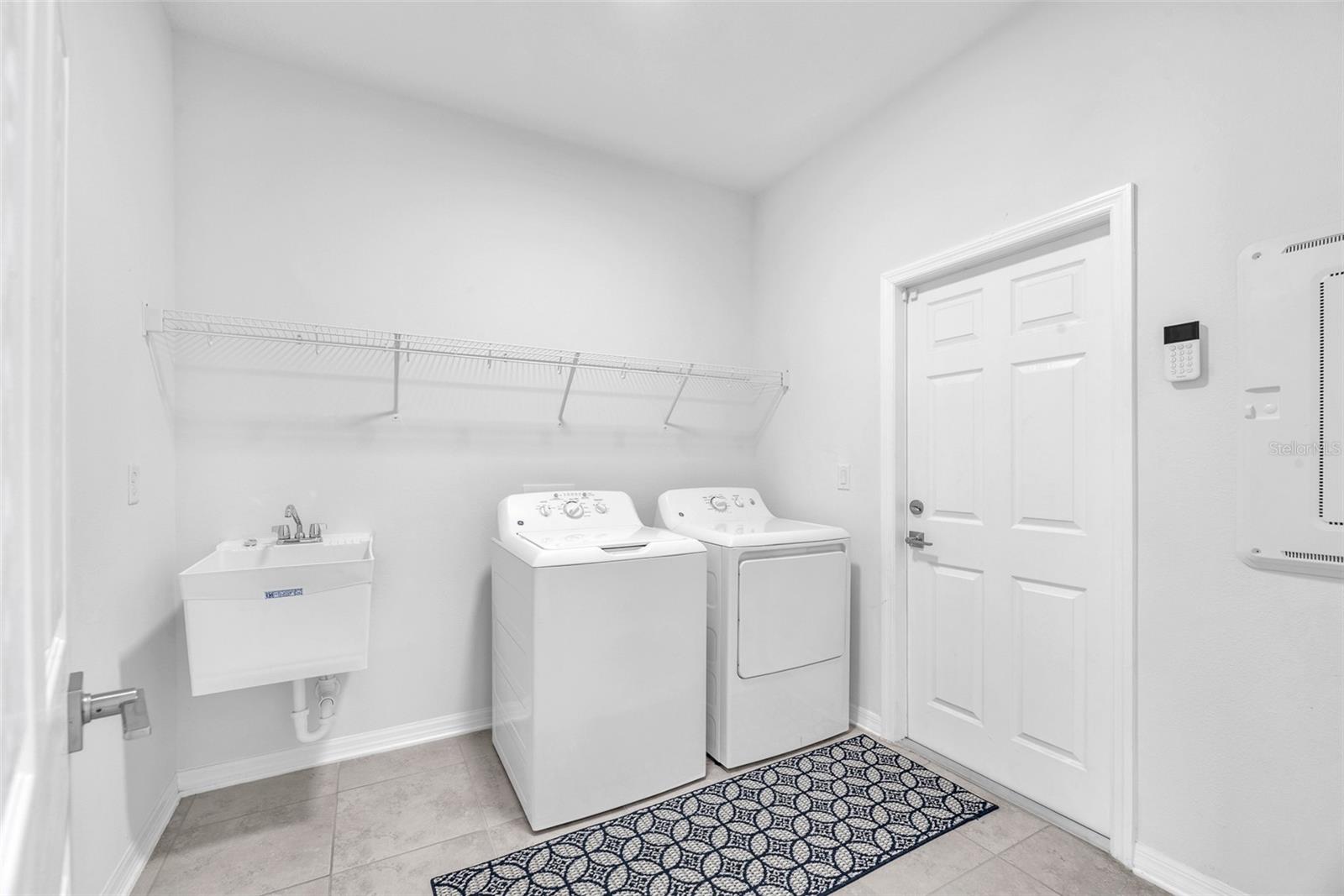 Image 6 of 39 For 3113 Marine Grass Drive