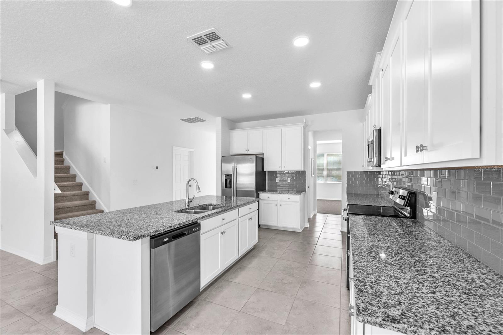 Image 9 of 39 For 3113 Marine Grass Drive