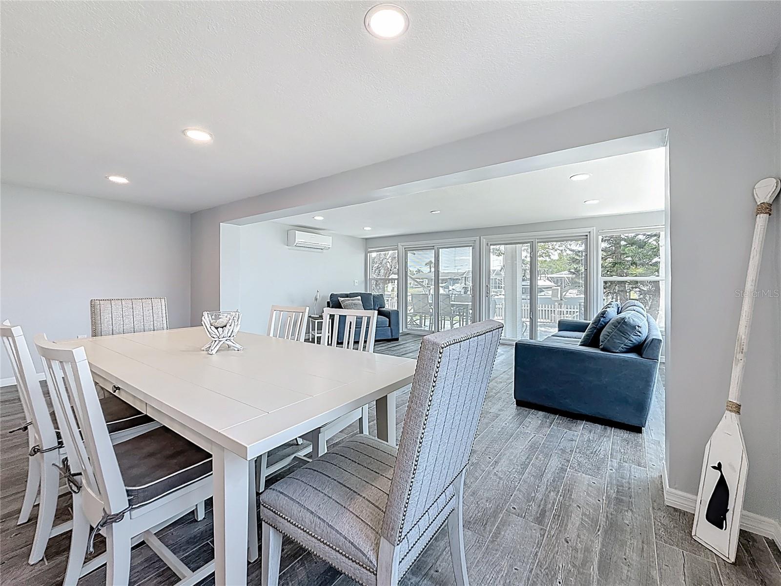 Listing photo id 20 for 4920 Pelican Drive