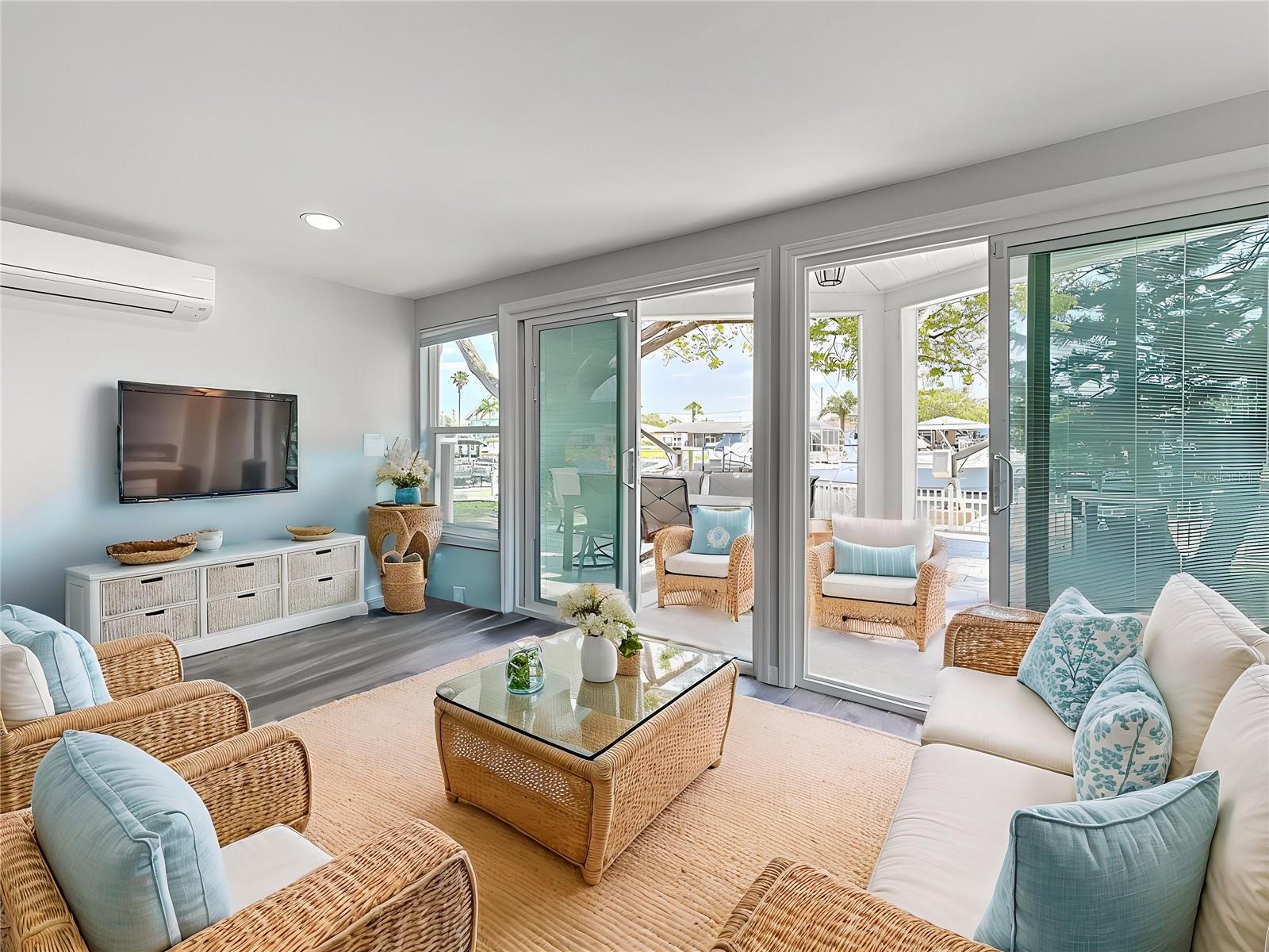 Listing photo id 22 for 4920 Pelican Drive