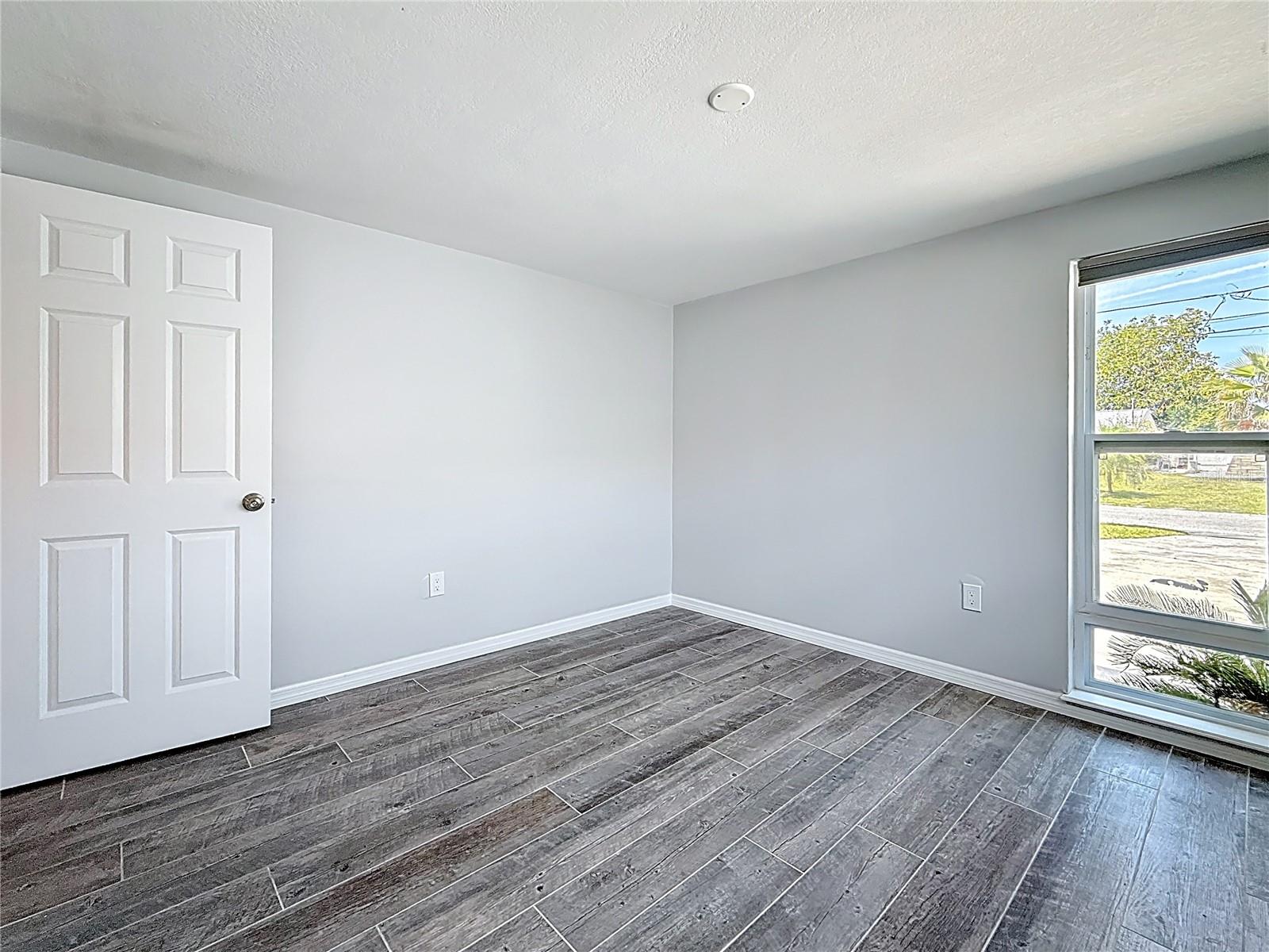 Listing photo id 30 for 4920 Pelican Drive