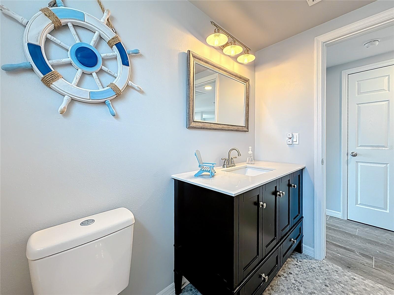 Listing photo id 38 for 4920 Pelican Drive