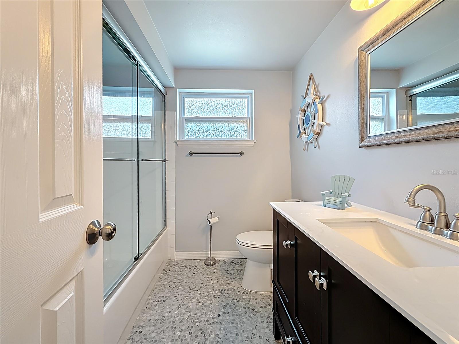 Listing photo id 39 for 4920 Pelican Drive