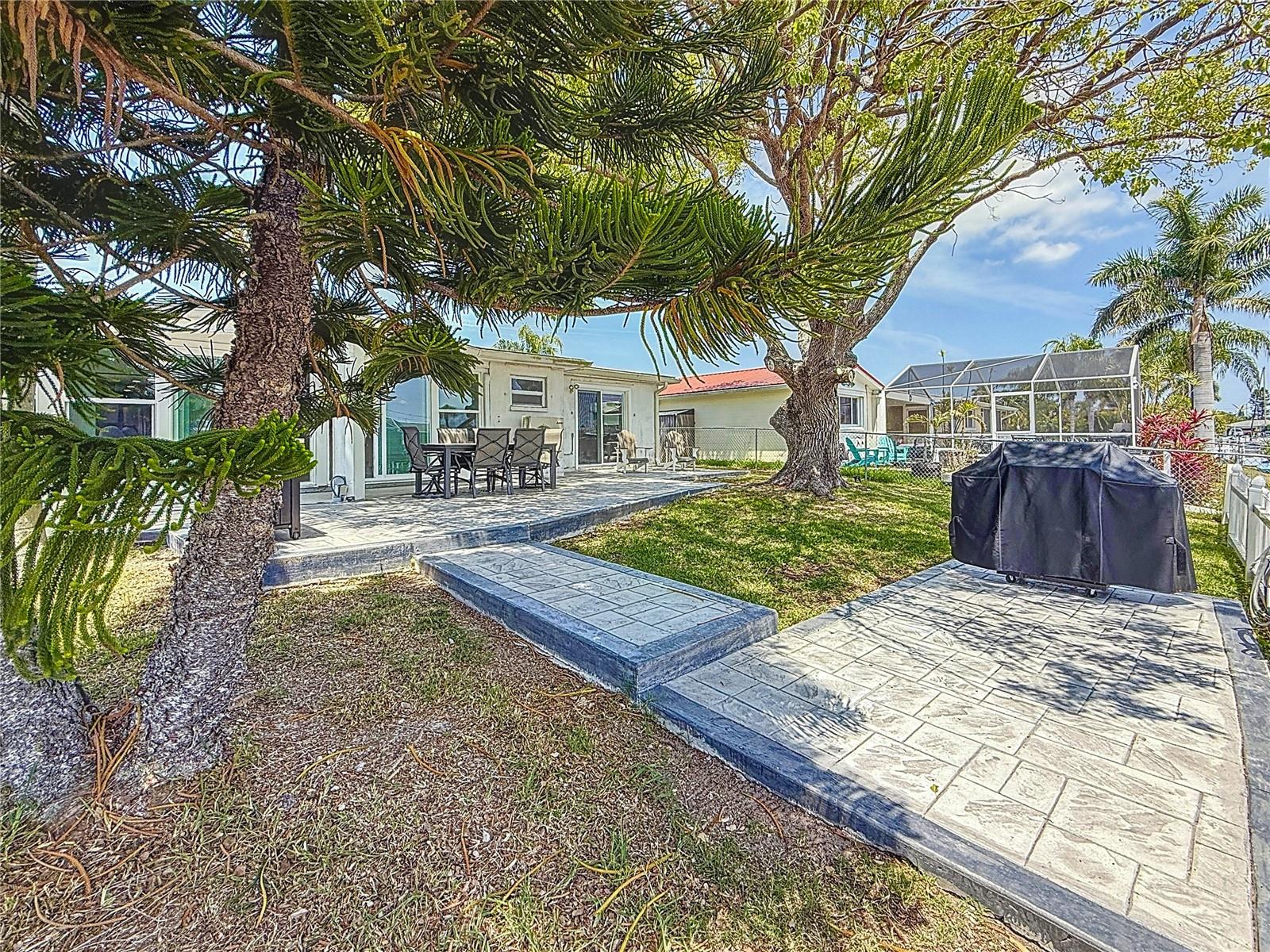 Listing photo id 53 for 4920 Pelican Drive