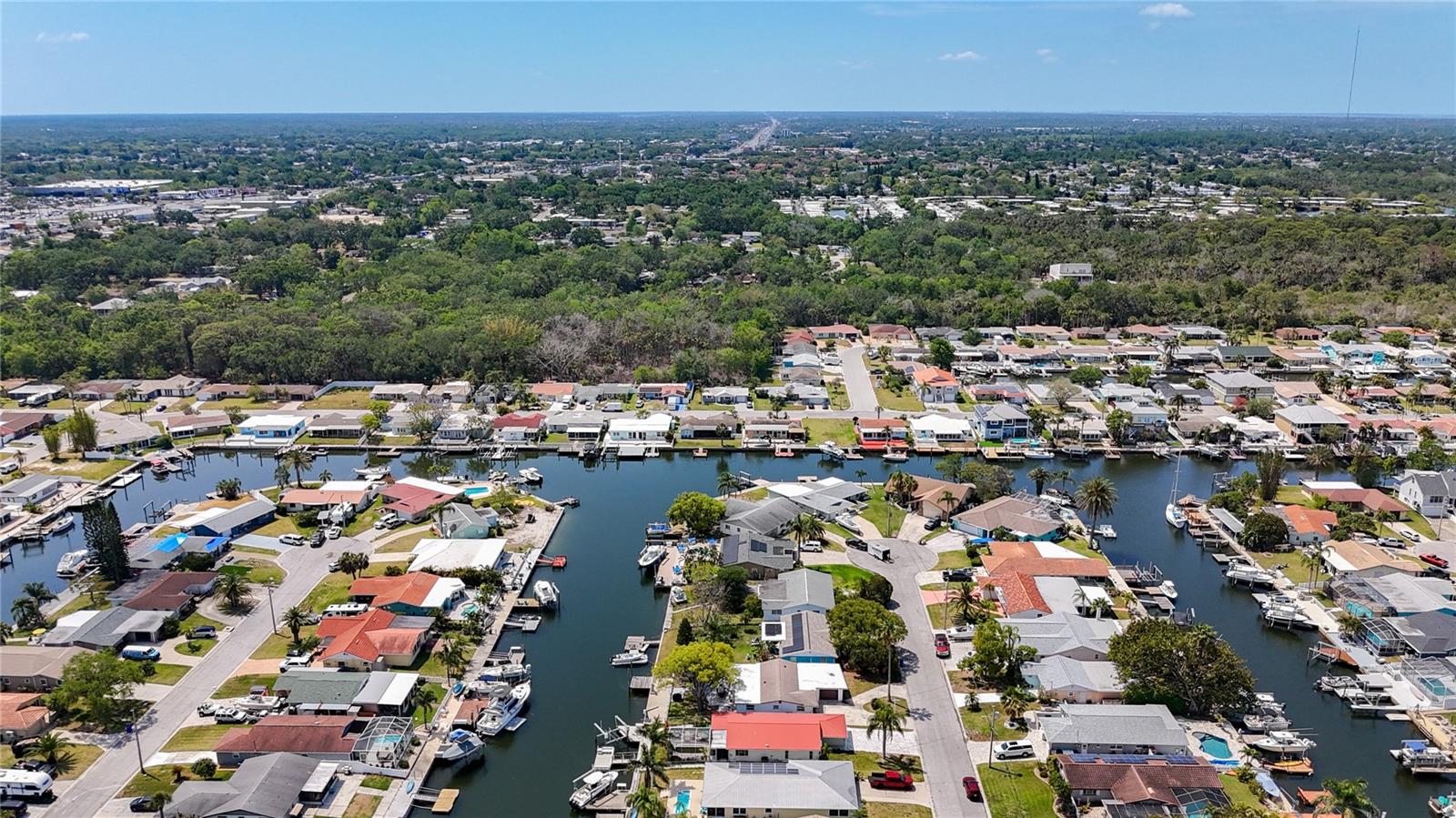 Listing photo id 55 for 4920 Pelican Drive