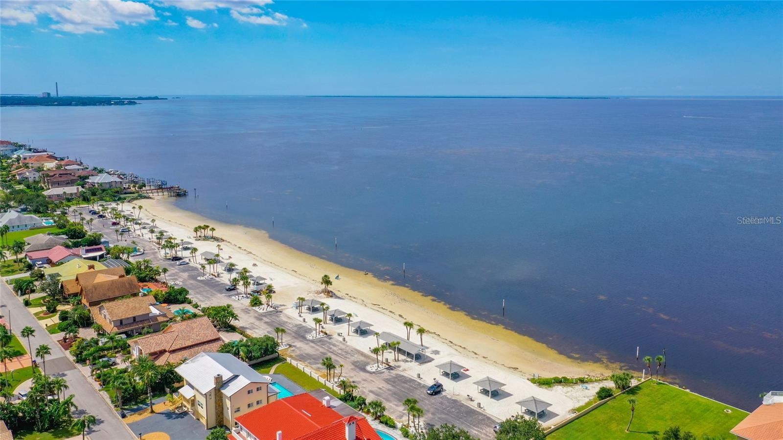 Listing photo id 63 for 4920 Pelican Drive