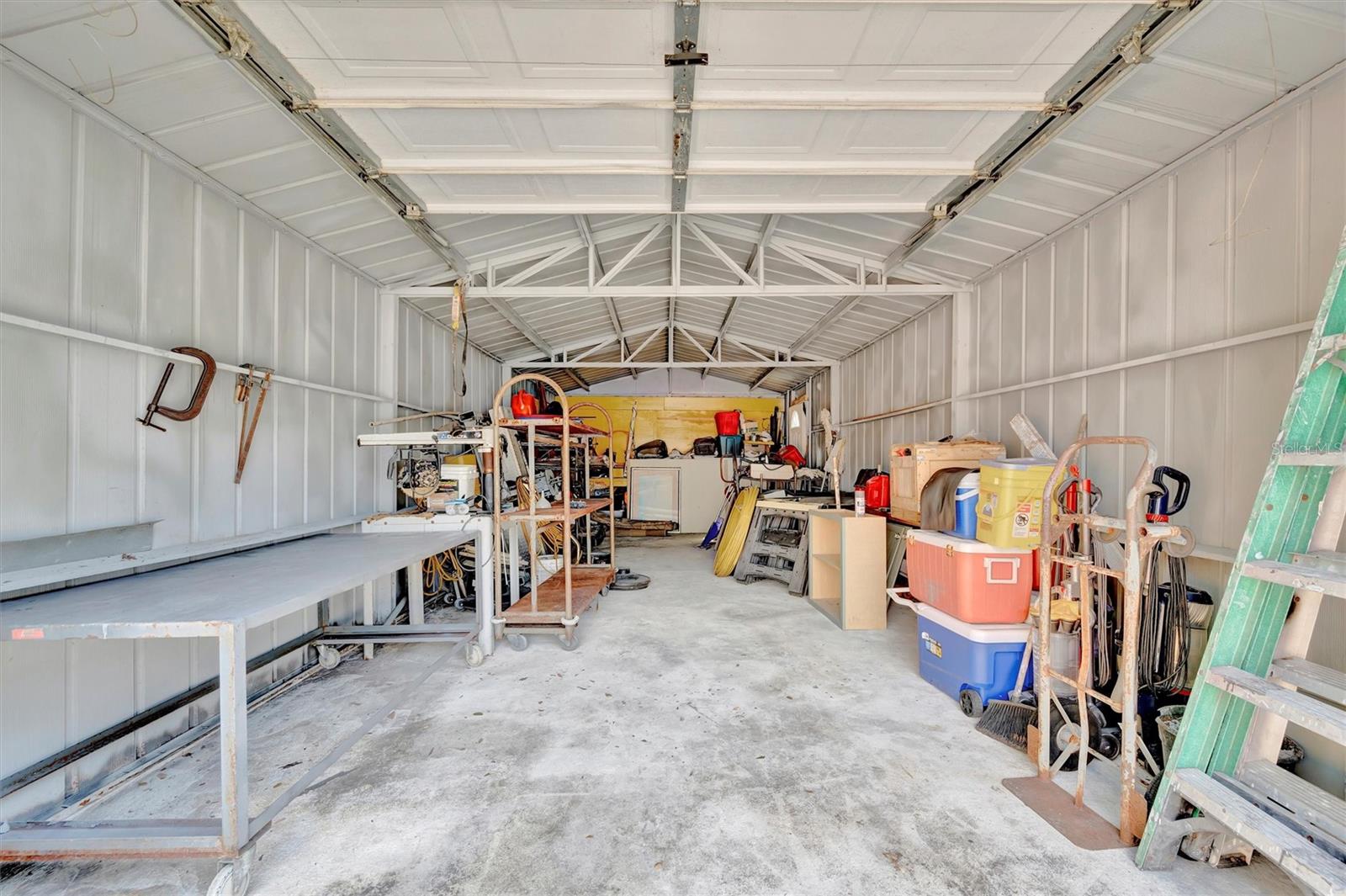 Listing photo id 53 for 15591 Darien Way