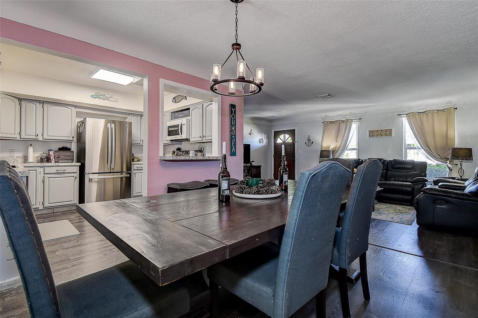 Image 13 of 35 For 8497 137th Street